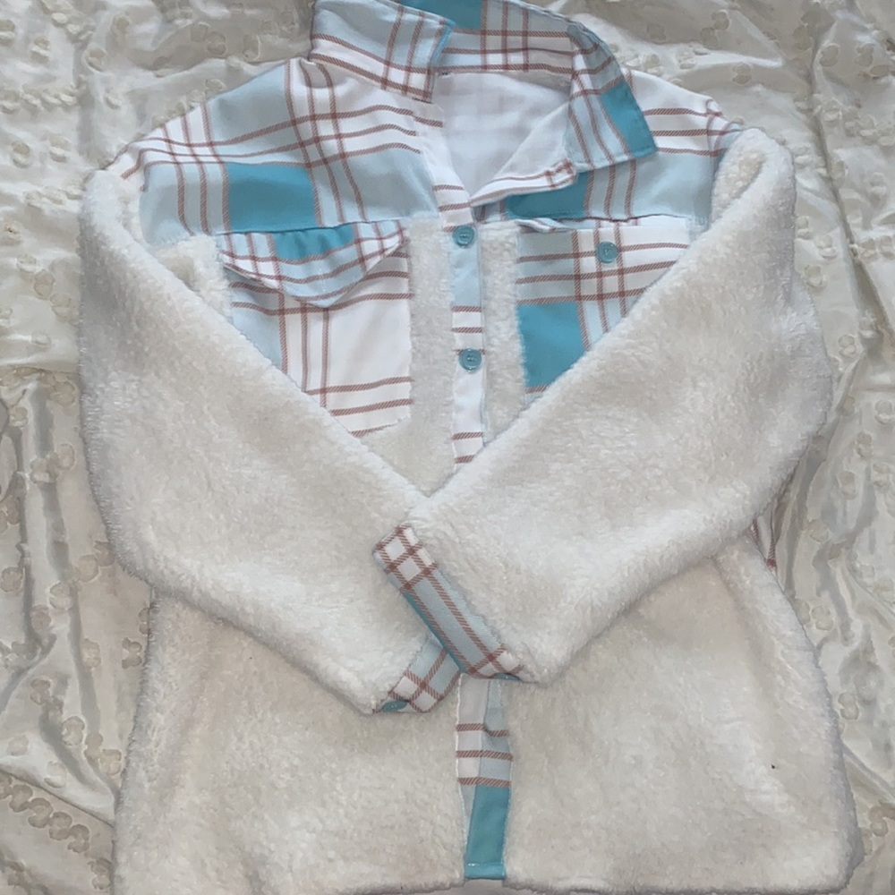 XL, button down - Picture 2 of 3